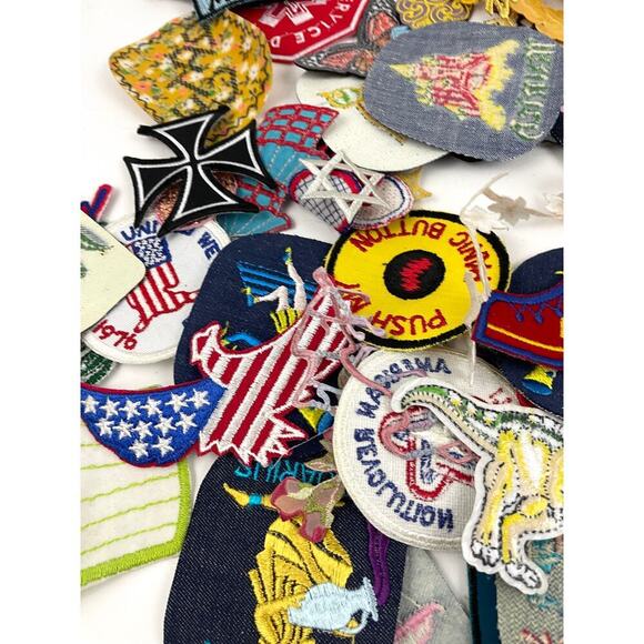 150 PC Assorted Sewing Applique Patches Iron on Sew On NEW Mixed Sequin Crafting - Picture 13 of 16